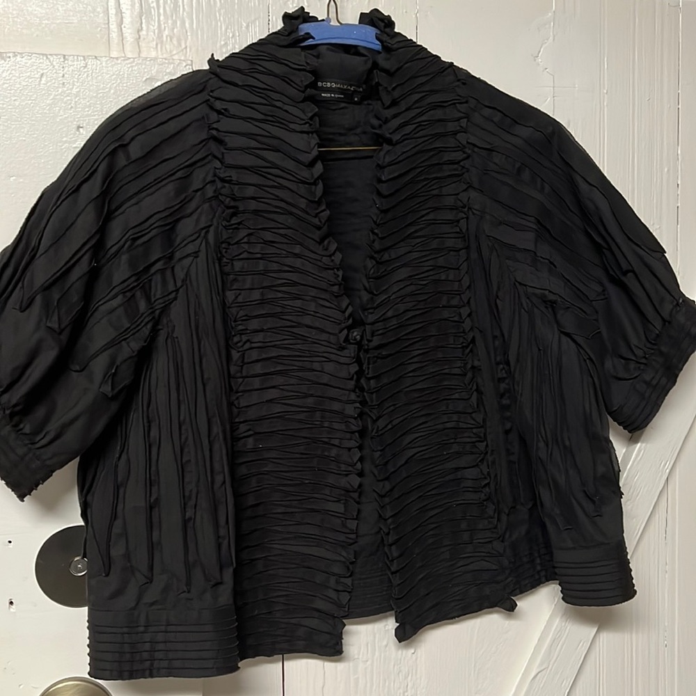 BCBG Maxazria black gathered short sleeve top